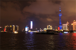 Spark inspiration and discuss Shanghai tea houses with friends